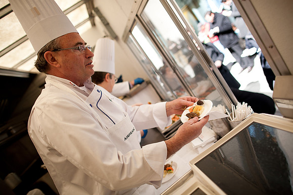 20110325-Air France Gourmet Food Truck-037