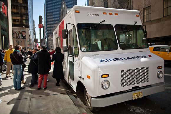 20110325-Air France Gourmet Food Truck-007