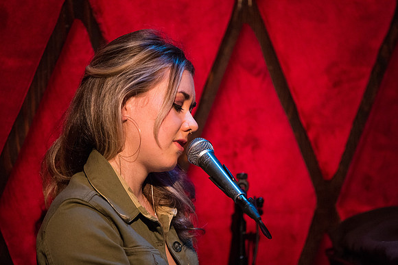 20170327-Alison James-252