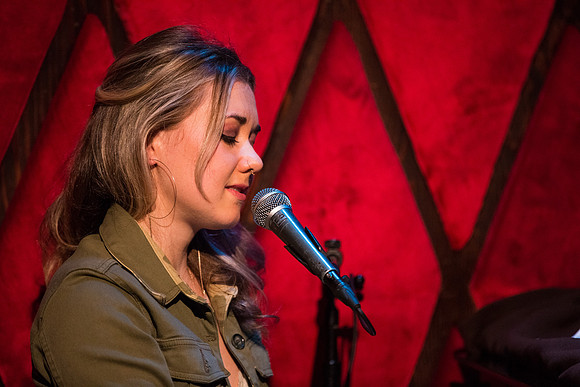 20170327-Alison James-257