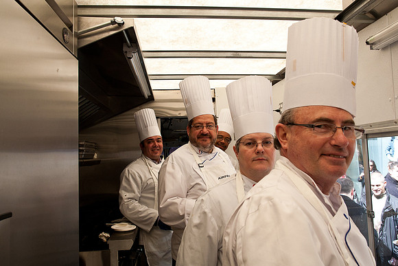 20110325-Air France Gourmet Food Truck-071