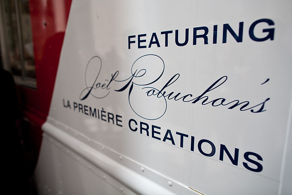 20110325-Air France Gourmet Food Truck-019