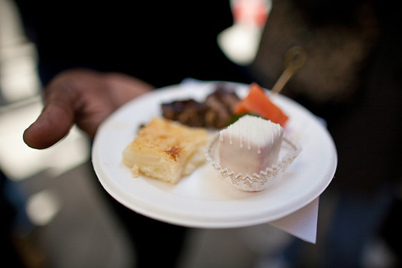 20110325-Air France Gourmet Food Truck-010