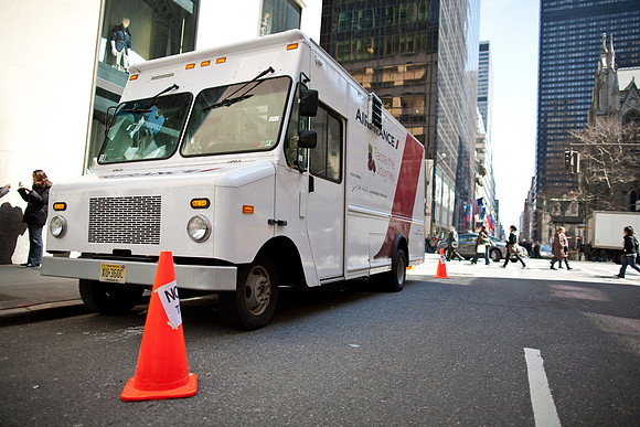 20110325-Air France Gourmet Food Truck-157