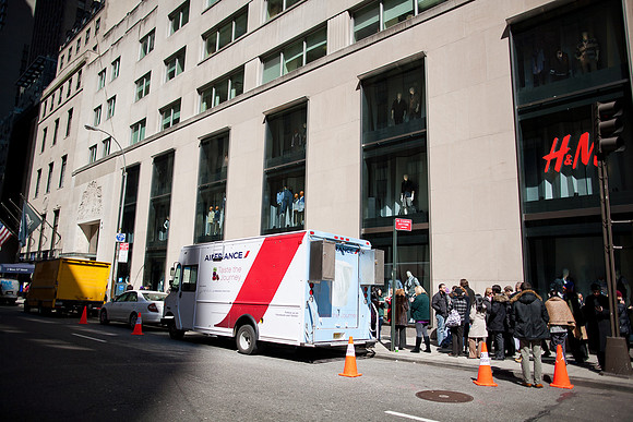 20110325-Air France Gourmet Food Truck-001