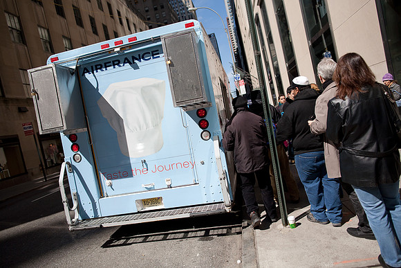 20110325-Air France Gourmet Food Truck-013